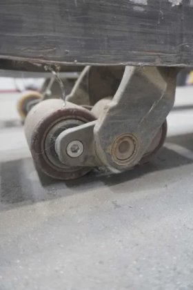 林德低位拣选机