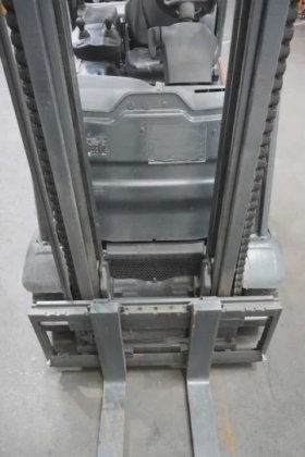 林德四轮前叉车