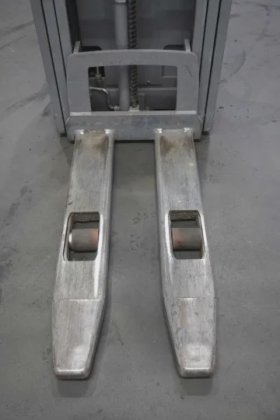 永恒力高举升卡车牵引杆