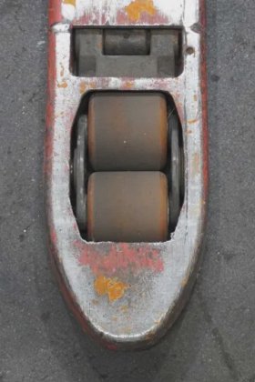 林德低叉车驾驶室