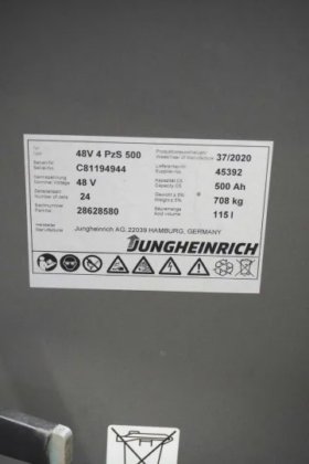 永恒力三轮前叉车