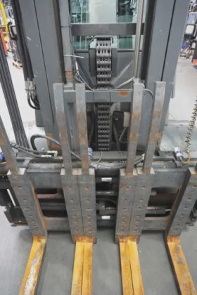 林德四轮前叉车