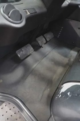 林德四轮前叉车