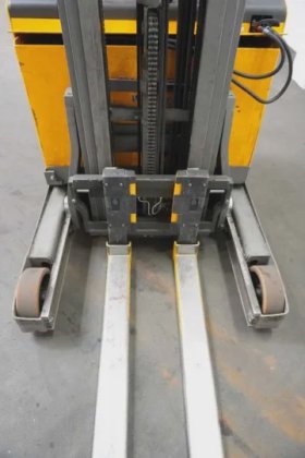 永恒力前移式叉车