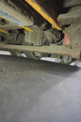 永恒力低升降卡车耕耘机