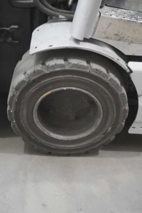 STILL 四轮前装载机