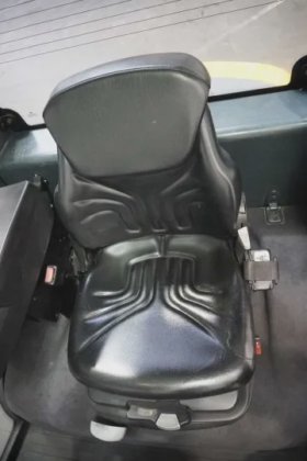 永恒力四轮前叉车