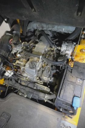 永恒力四轮前叉车