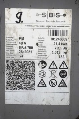 永恒力三轮前叉车