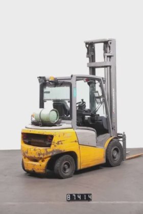 永恒力四轮前叉车