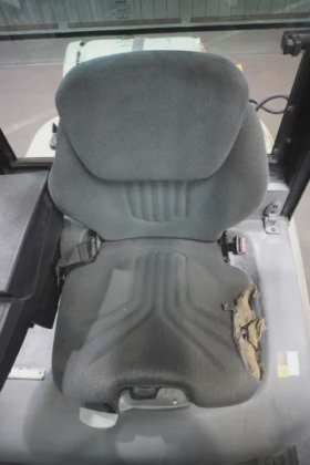 永恒力四轮前叉车