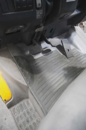 永恒力四轮前叉车