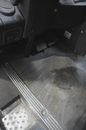 林德四轮前叉车