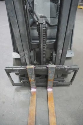 林德四轮前叉车