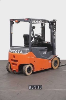 丰田四轮前装载机