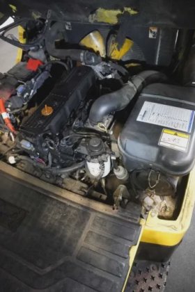 海斯特四轮前装载机