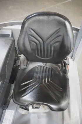 永恒力四轮前叉车