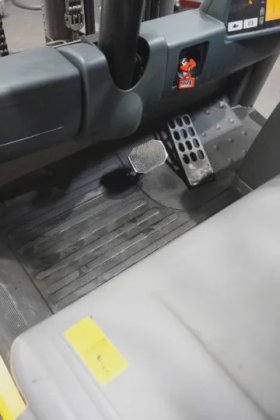 永恒力四轮前叉车