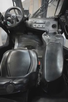 林德四轮前叉车