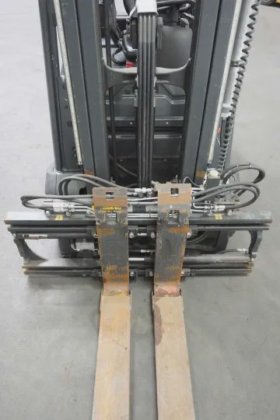 林德三轮前叉车