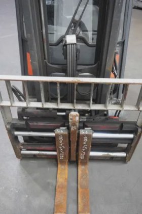 林德四轮前叉车