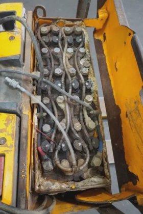 永恒力低升降卡车耕耘机