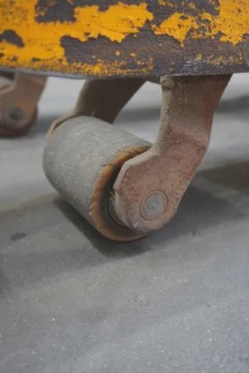 永恒力低升降卡车耕耘机