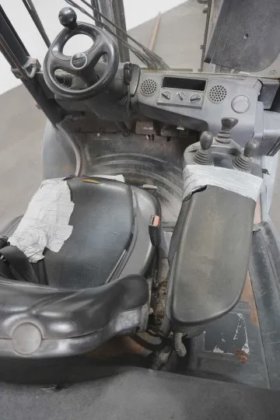 林德四轮前叉车