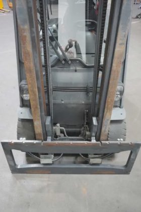 林德四轮前叉车