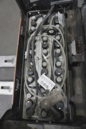 丰田低叉车驾驶室