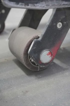 丰田低叉车驾驶室