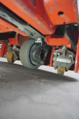 林德低叉车牵引杆