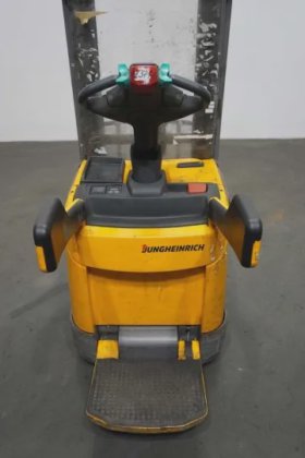 永恒力高举升卡车驾驶室