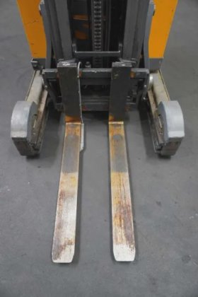 永恒力前移式叉车