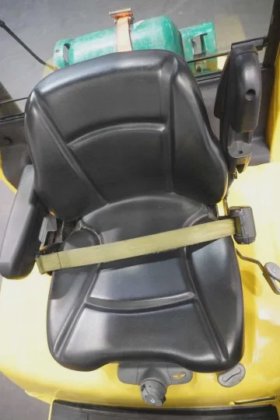 海斯特四轮前装载机