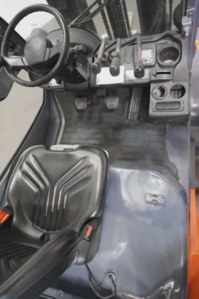 丰田四轮前装载机