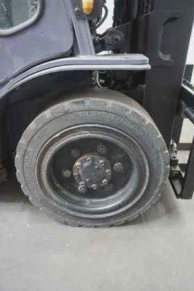 丰田四轮前装载机