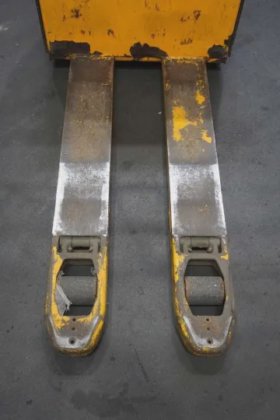 永恒力低升降卡车耕耘机