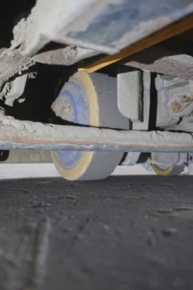 永恒力低升降卡车耕耘机