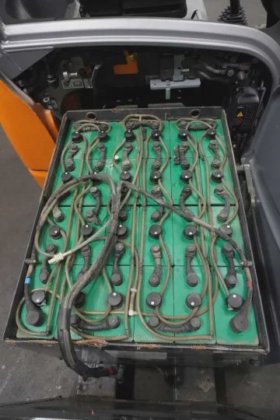 STILL 三轮前装载机