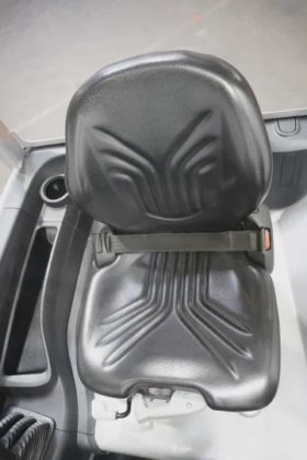 STILL 三轮前装载机