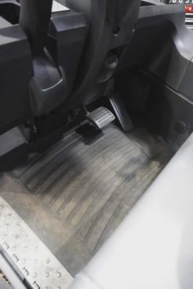 STILL 三轮前装载机