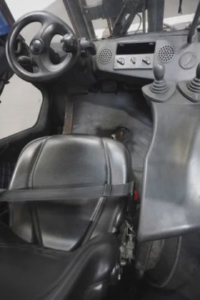 林德四轮前叉车