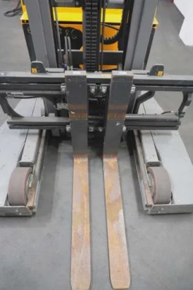 永恒力前移式叉车