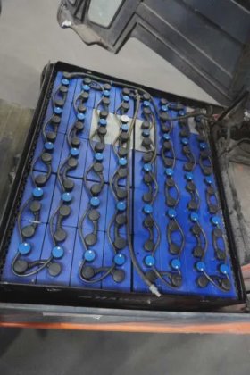 丰田四轮前装载机