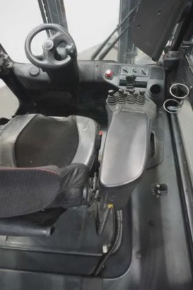 林德四轮前叉车