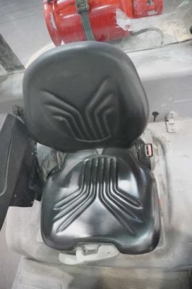 永恒力四轮前叉车