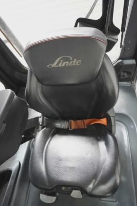 林德四轮前叉车