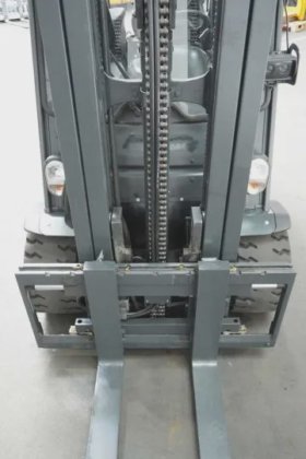 林德四轮前叉车