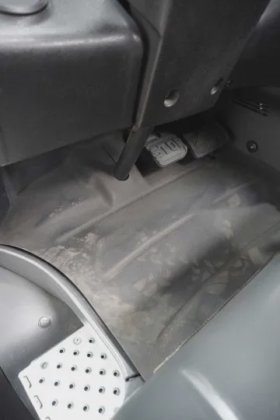 林德四轮前叉车